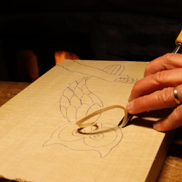 Bas relief sculpté Chouette fait main en savoie
