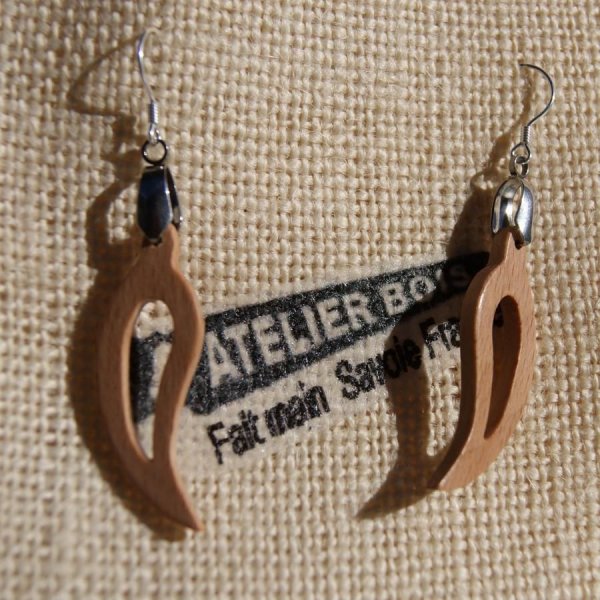 boucle d'oreille feuille en bois  bijoux &eacute;thique en bois, bijou nature cir&eacute;, fait main