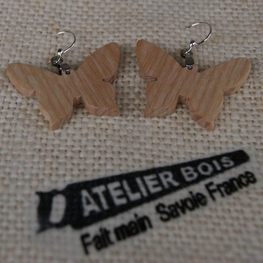 boucles d'oreilles papillon en bois de frêne massif bijoux éthique en bois, bijou nature ciré, fait main