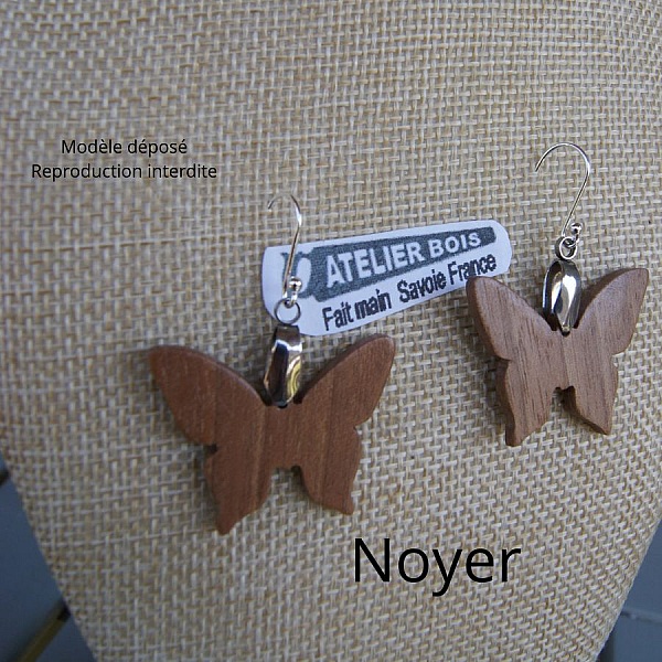 boucles d'oreilles papillon en bois massif bijoux &eacute;thique en bois, bijou nature cir&eacute;, fait main