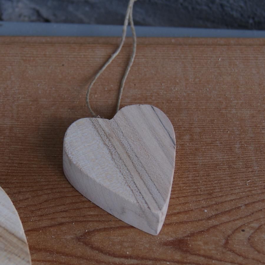 Petit coeur en bois de bouleau à suspendre saint valentin