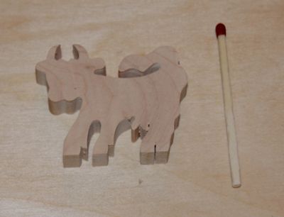 Figurine miniature vache en bois a decorer