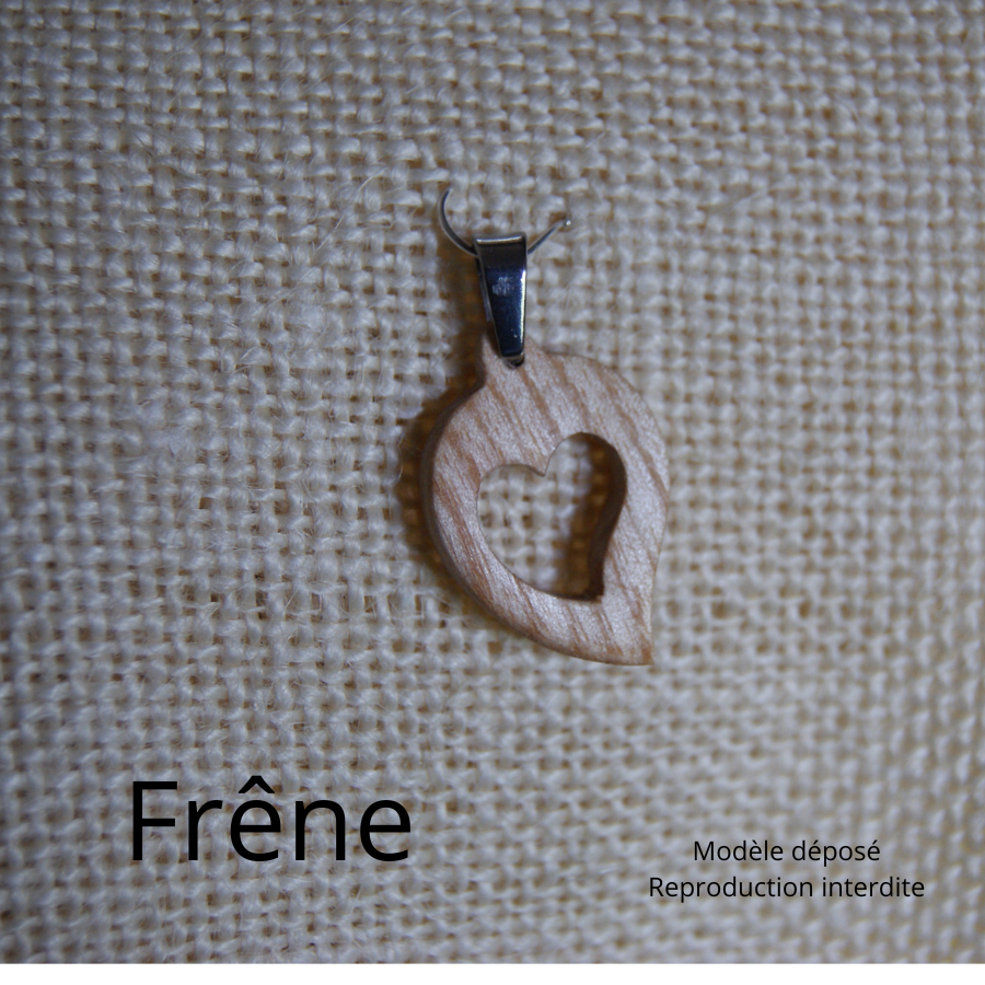 pendentif noce de bois  bijoux bois et nature coeur découpé, fait main, idée cadeau saint valentin, noces de bois