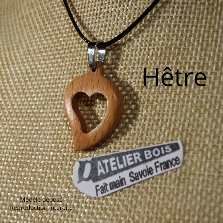 pendentif noce de bois  bijoux bois et nature coeur découpé, fait main, idée cadeau saint valentin, noces de bois