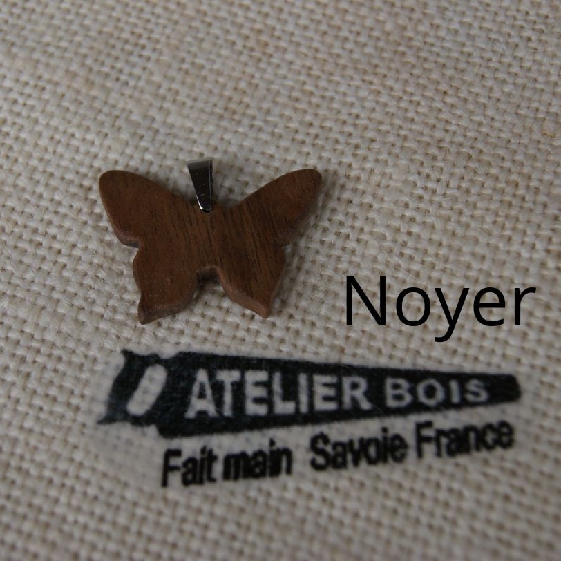 pendentif papillon en bois bijoux bois et nature, fait main