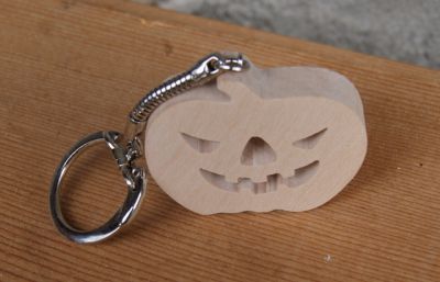 porte clef citrouille Halloween bois massif fait main