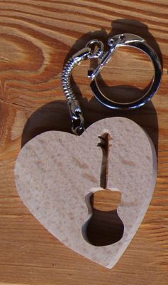 porte clef coeur et guitare, bois massif fait main cadeau original guitariste, musicien musique