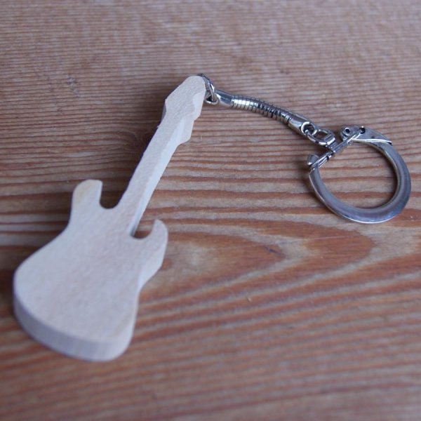 porte clef guitare electrique bois de merisier massif fait main cadeau musicien guitariste