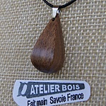 parure gouttelette en 3D en bois cir&eacute;, bijou &eacute;thique fait main